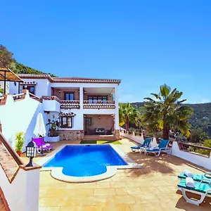 Holiday home Holiday El Encinar, Alcaucin